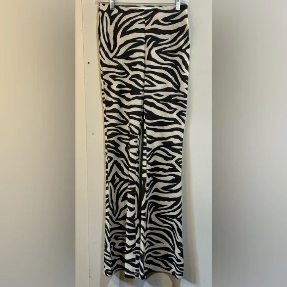 Women's Pull-on Zebra Print Bell Bottom Pants No Tags Measurements In Descr - Picture 1 of 7